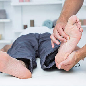 چگونه انحراف انگشت شست پا را درمان کنیم؟