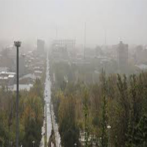 شدت غلظت آلاینده‌های جوی تهران در حال کاهش/ هوای تهران امروز بارانی است