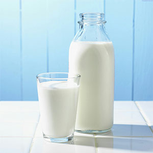 مصرف شیر كم چرب موجب افزایش طول عمر می‌شود