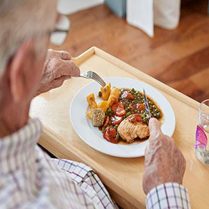 انتخاب‌های غذایی مفید برای سالمندان