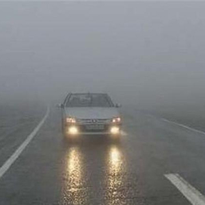 مه گرفتگی در جاده‌های 5 استان