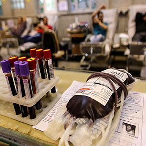 مردم مطمئن باشند با اهدای خون کرونا نمی‌گیرند