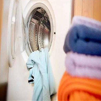 نحوه شستن لباس ها و ظروف در خانه ای که بیمار کرونایی دارد