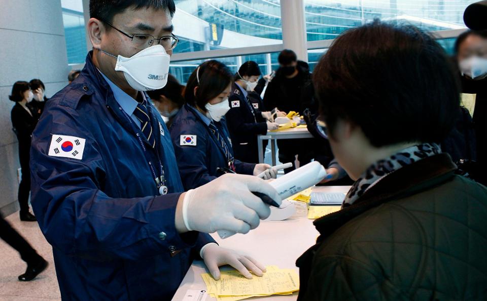 چگونه کره جنوبی تنها ظرف مدت ۲۰ روز بحران ویروس کرونا را مدیریت کرد؟