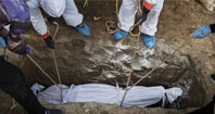 روزانه بیش از ۱۱۵ نفر فوت شده کرونایی در بهشت زهرا دفن می‌شود