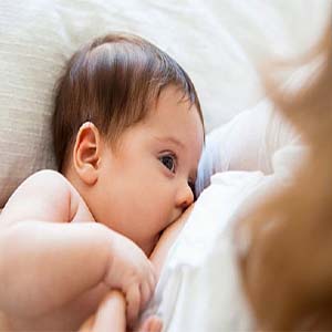 شیردهی به نوزاد احتمال بروز سرطان پستان را کاهش می دهد