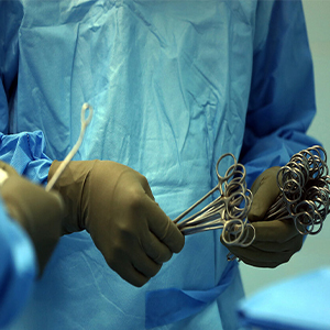 نابینا شدن رزیدنت طب اورژانس/جراح پلاستیک چگونه پزشک عمومی شد