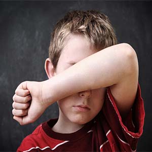 اعتماد به نفس پایین کودکان را چگونه درمان کنیم؟