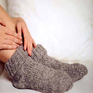 4 دلیل پزشکی برای سردی پاها