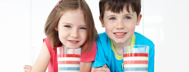 5 راه جالب برای علاقه مند کردن کودکان به شیر