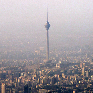 هوای بارانی تهران در مرز آلودگی