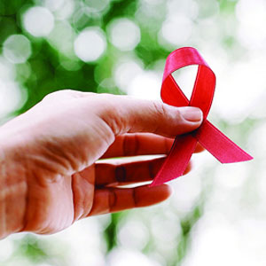 باورهای اشتباه را دور بریزید، HIV ترسناک نیست