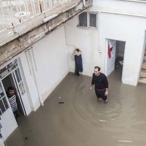 همزمانی سیلاب با جولان کرونا در خوزستان
