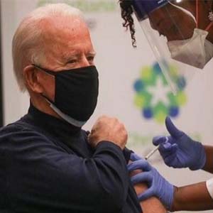 جو بایدن واکسن کرونا زد