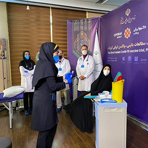 تزریق واکسن ایرانی کرونا به اولین داوطلب