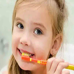 برای کودکم چه نوع خمیر دندانی بخرم؟