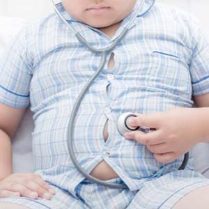 چرا باید جلوی چاقی بچه‌ها رو بگیریم؟