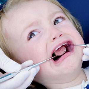 اولین چکاب دندان ها برای کودکان چه سنی است؟