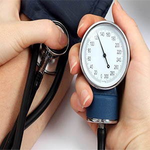 فشار خون خطر ابتلا به کرونا را افزایش می‌دهد