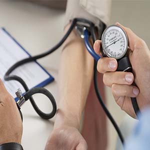 ترفند‌هایی برای کنترل فشار خون بالا در ایام روزه‌داری