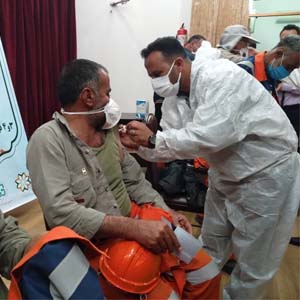واکسیناسیون پاکبانان غیرایرانی باکارت سبز | مشاور شهردار تهران: تزریق واکسن به همه پاکبان‌ها را پیگیری می‌کنیم
