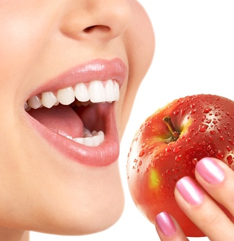آیا خوردن روزانه یک عدد سیب ما را از بیماری دور می‌کند؟