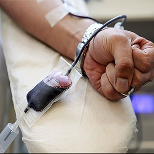 حداقل و حداکثر سن اهدای خون/یک سوم مردم نیازمند تزریق خون هستند