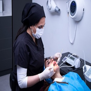 دکتر صفورا امامی از دلایل جراحی ناموفق ریشه دندان می گوید