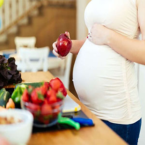 چاقی و سوء تغذیه مادران باردار تاثیر منفی روی جنین دارد