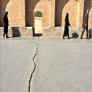 زنگ خطر پیشروی فرونشست در اصفهان