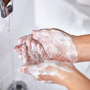 توصیه‌های کرونایی؛ قبل و بعد از غذا خوردن دستان خود را شست‌وشو دهید