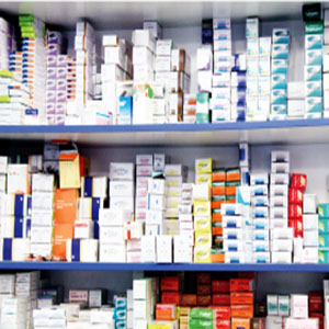 عرضه اقلام آرایشی و بهداشتی در داروخانه ها تنها با مجوز سازمان غذا و دارو