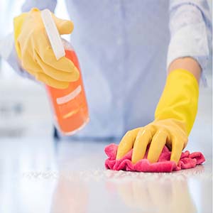 توصیه‌های کرونایی؛‌ از دستمال مشترک برای تمیز کردن وسایل در محیط کار استفاده نکنید