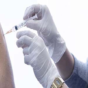 کاهش تلفات روزانه کرونا در پی افزایش و تسریع واکسیناسیون