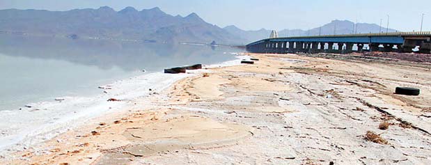 کاهش وسعت دریاچه ارومیه | احیای دریاچه ناممکن شد؟