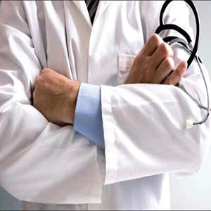 انجام تمهیدات لازم برای کاهش موارد شکایت از پزشکان