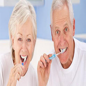 نکات مهم سلامت دهان و دندان در سالمندی
