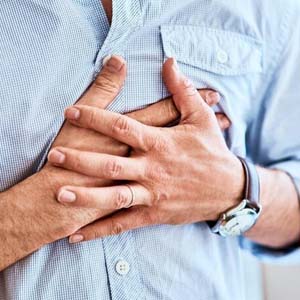 تفاوت سوزش معده با بیماری‌های قلبی چیست؟