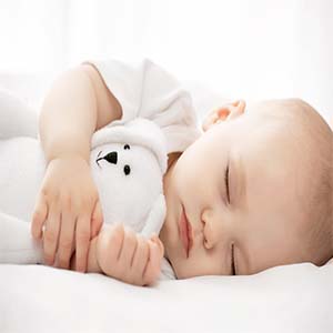 خواب خوب نوزاد به پیشگیری از چاقی او کمک می کند