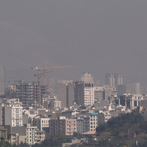 هوای تهران ناسالم برای گروه‌های حساس در مناطق پرتردد