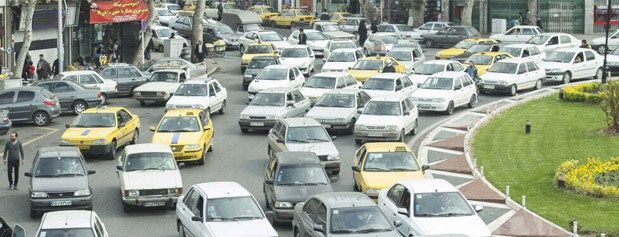ما شهروندان خسته به دام افتاده در ترافیک تهران