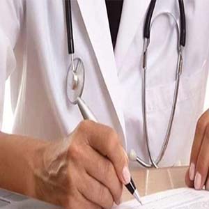 وزارت بهداشت از اجرای قانون پزشکان تعهدی سر باز می‌زند