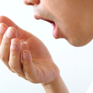 با این راهکارها از بدبو شدن دهانتان پیشگیری کنید